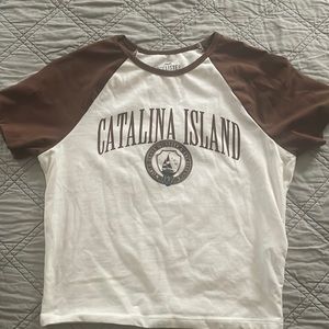 Hollister tee. Size small